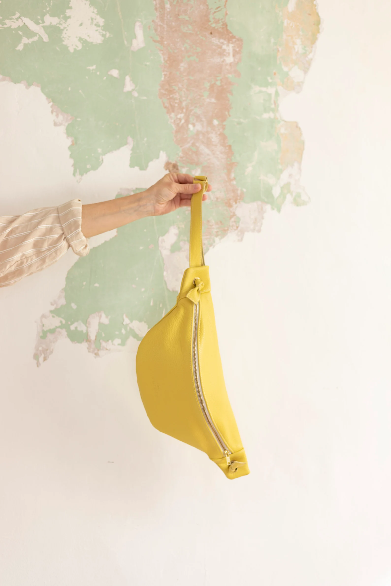Leather fanny pack for women - Image 5