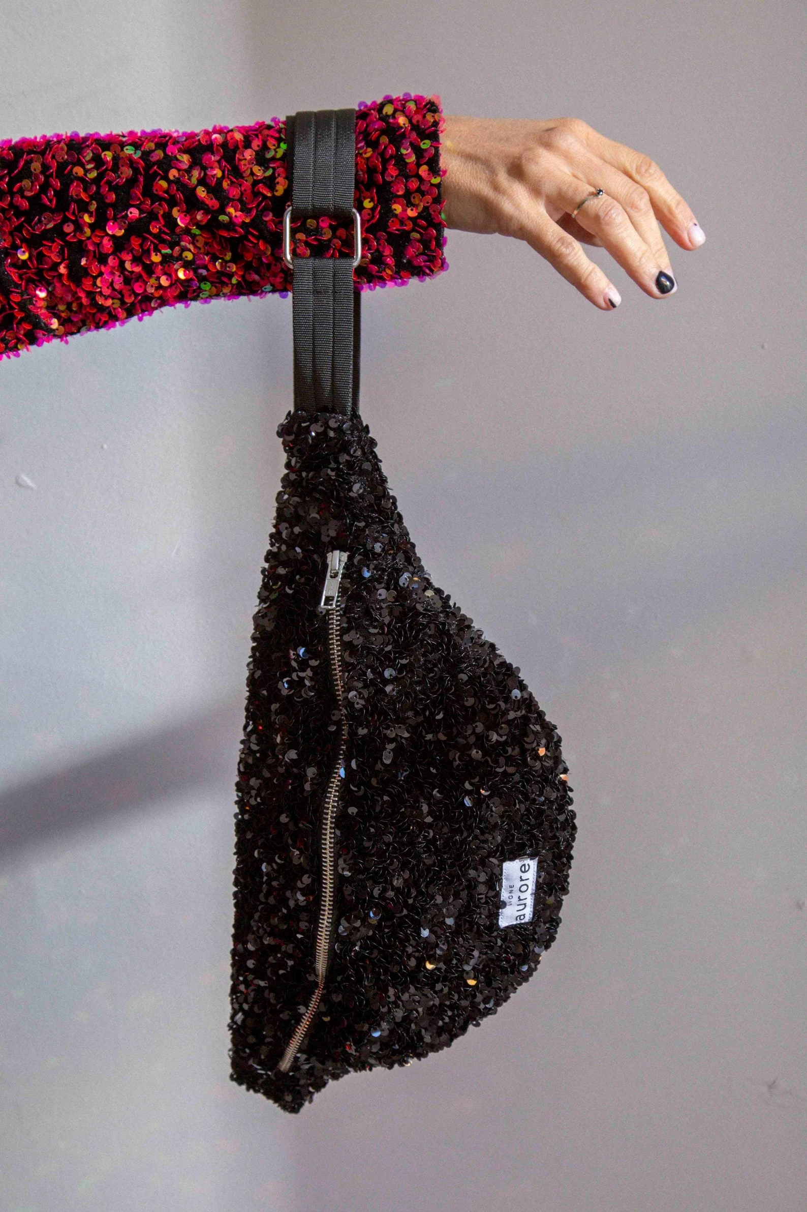 Banana Nina - Sequin fabric - Black - Image 3